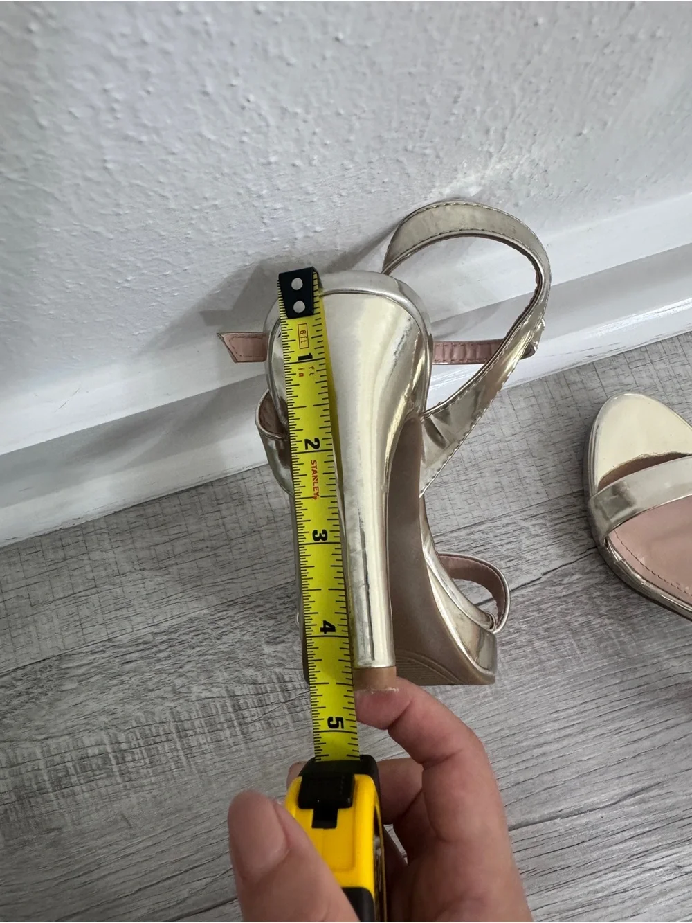 Via Pinky Metallic Gold Ankle Strap Platform Heels Size 6⁠